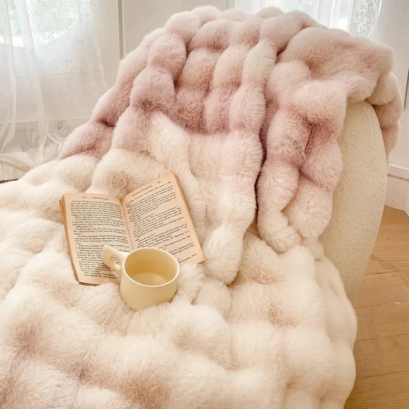 Plaid NUVÉA Poudré – Fausse Fourrure Moelleuse Double Face