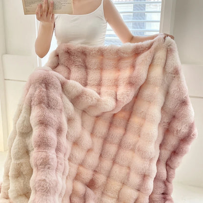 Plaid NUVÉA Poudré – Fausse Fourrure Moelleuse Double Face