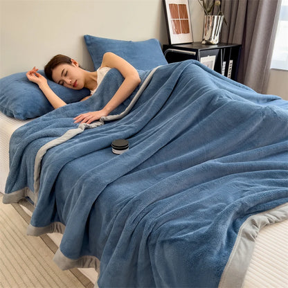 Plaid LOU Bleu – Velours Doux et Chaud Uni