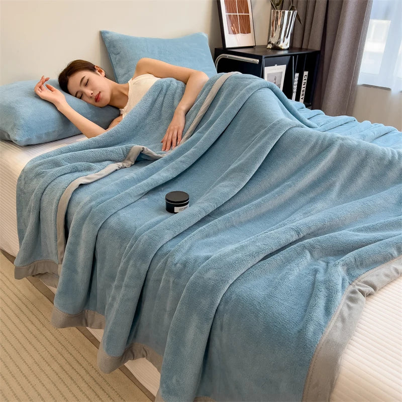 Plaid LOU Ciel – Velours Doux et Chaud Uni