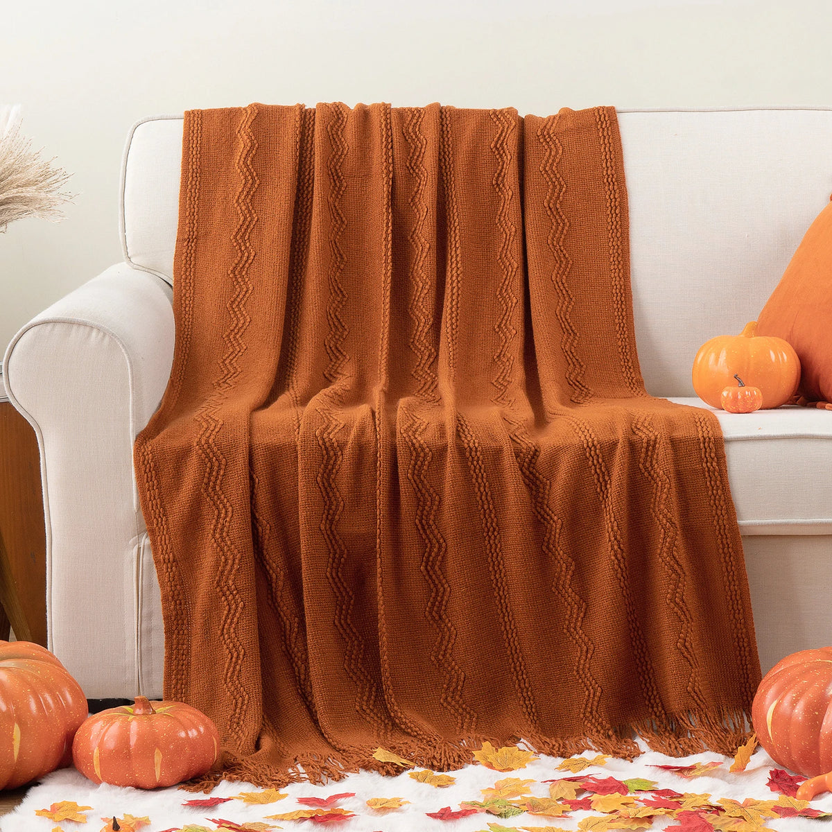 Plaid VELEN Terracotta – Tricoté à Motifs en Relief & Franges