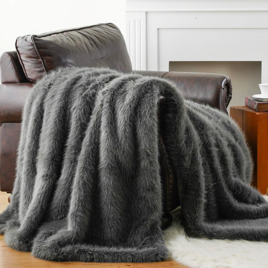 Plaid ALBA Gris – Fausse Fourrure Douce à Poils Longs