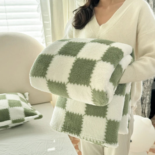 Plaid AVA Vert – Polaire Douce à Carreaux