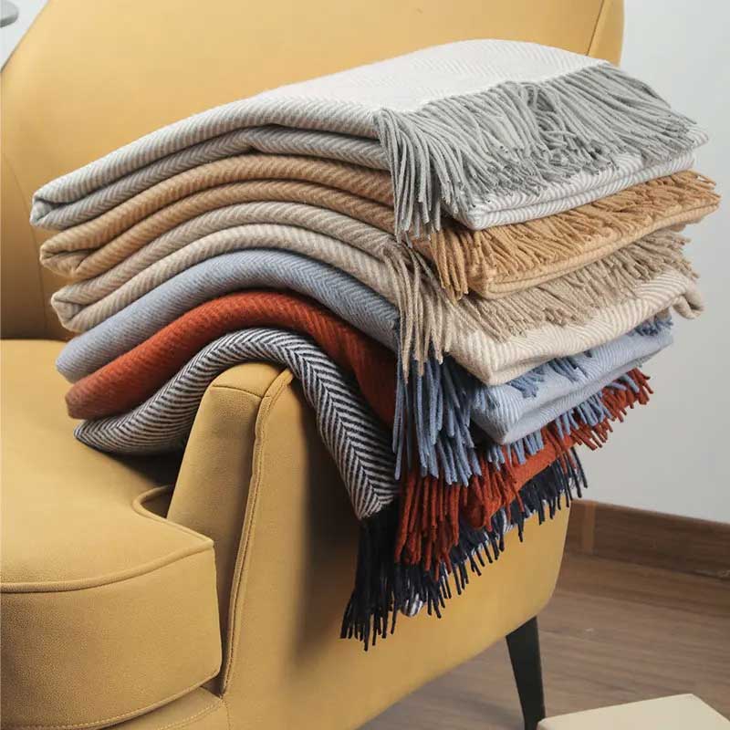 Plaid LIV Gris – 100 % Laine Unie à Franges