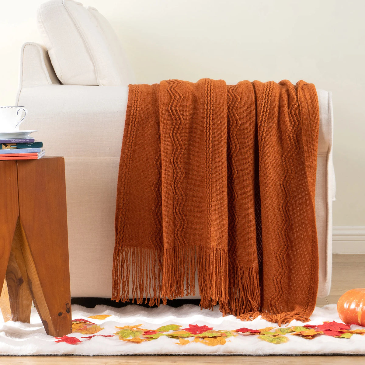 Plaid VELEN Terracotta – Tricoté à Motifs en Relief & Franges