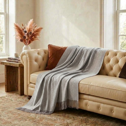 Plaid LIV Gris – 100 % Laine Unie à Franges