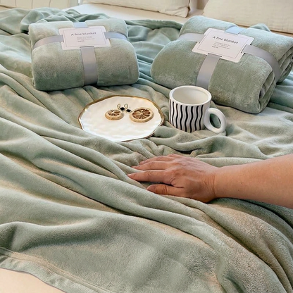 Plaid SÉLIA Vert de gris – Flanelle Douce et Légère