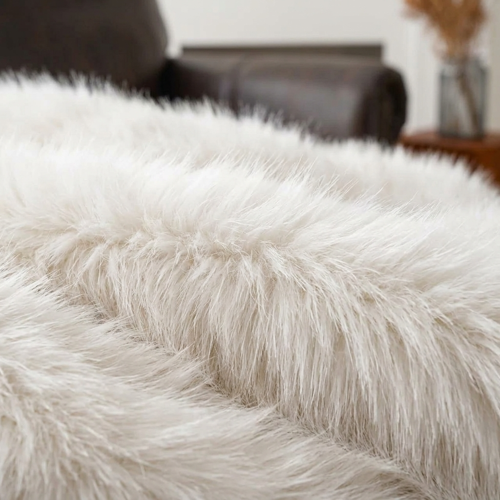 Plaid ALBA Blanc – Fausse Fourrure Douce à Poils Longs