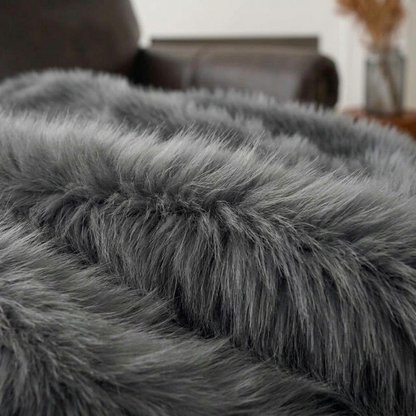 Plaid ALBA Gris – Fausse Fourrure Douce à Poils Longs