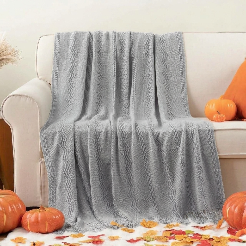 Plaid VELEN Gris – Tricoté à Motifs en Relief & Franges