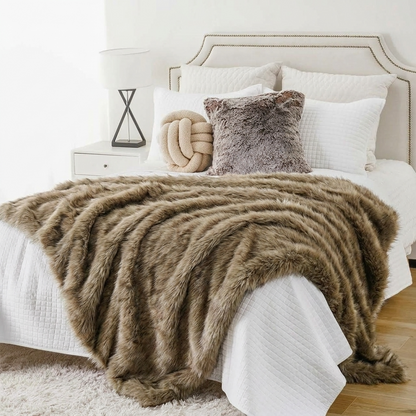Plaid ALBA Taupe – Fausse Fourrure Douce à Poils Longs