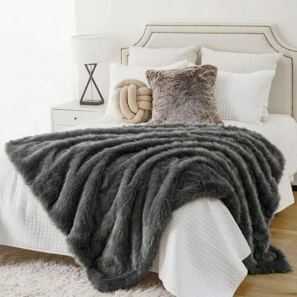 Plaid ALBA Gris – Fausse Fourrure Douce à Poils Longs