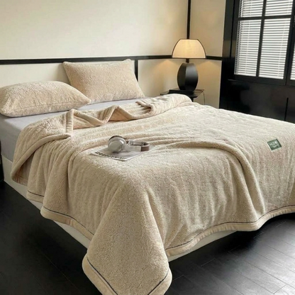 Plaid ELLA Beige – Polaire Douce et Moelleuse Unie