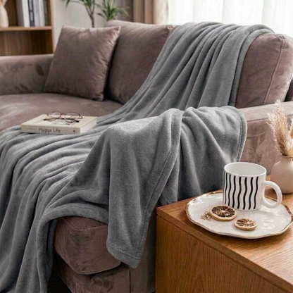 Plaid SÉLIA Gris – Flanelle Douce et Légère