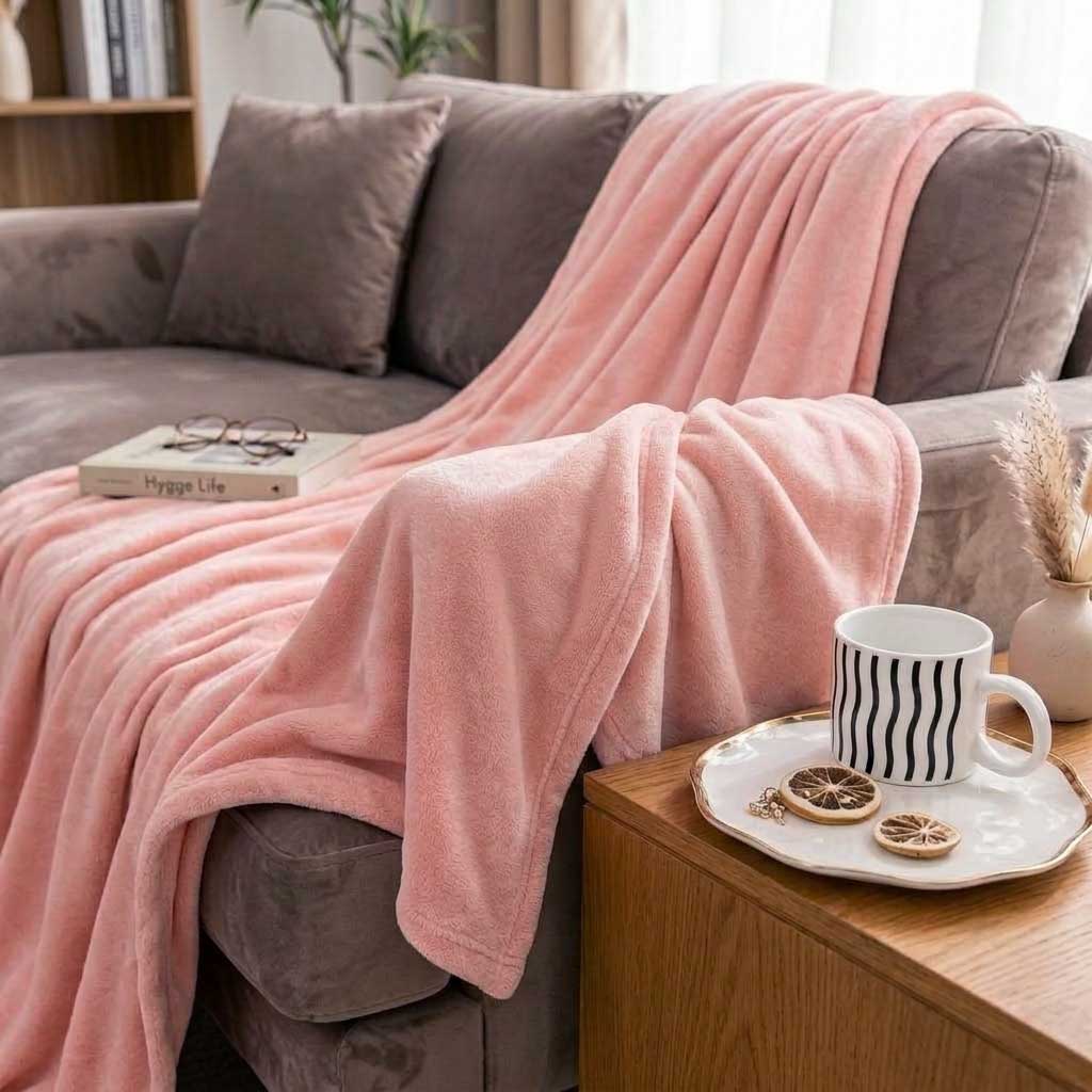 Plaid SÉLIA Rose – Flanelle Douce et Légère