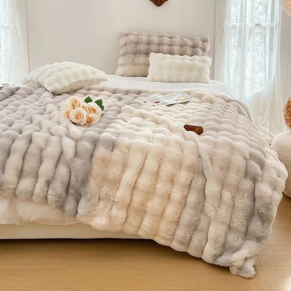 Plaid NUVÉA Greige – Fausse Fourrure Moelleuse Double Face
