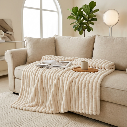 Plaid LOVA Beige – Fausse Fourrure Côtelée Douce et Épaisse